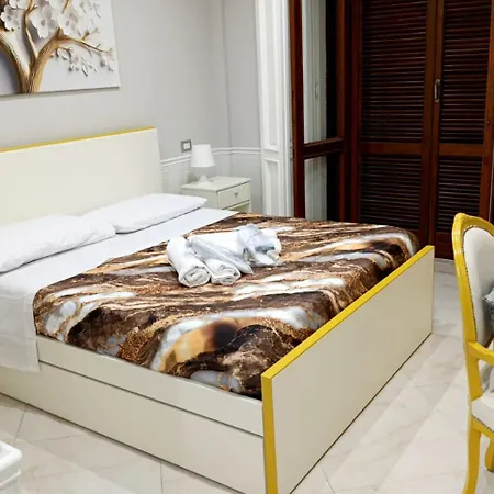 Top Central Rooms * Caserta