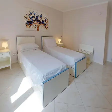 Top Central Rooms Caserta