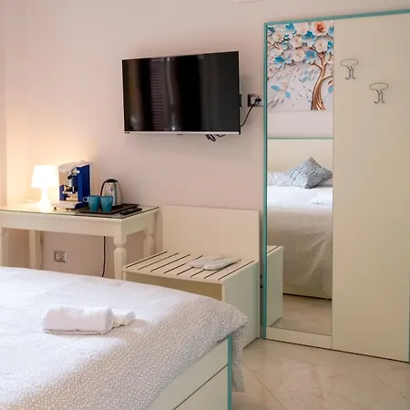 Top Central Rooms Daire Caserta