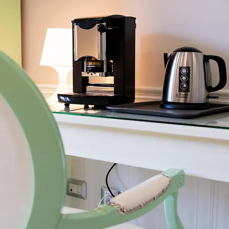 Top Central Rooms * Казерта