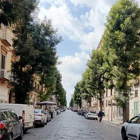 Top Central Rooms * Caserta